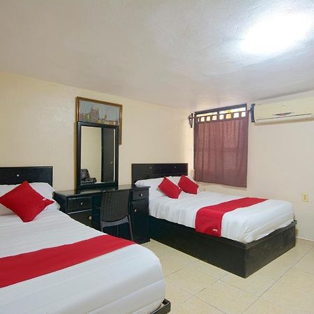 Oyo Hotel Bicentenario Tampico Kültér fotó