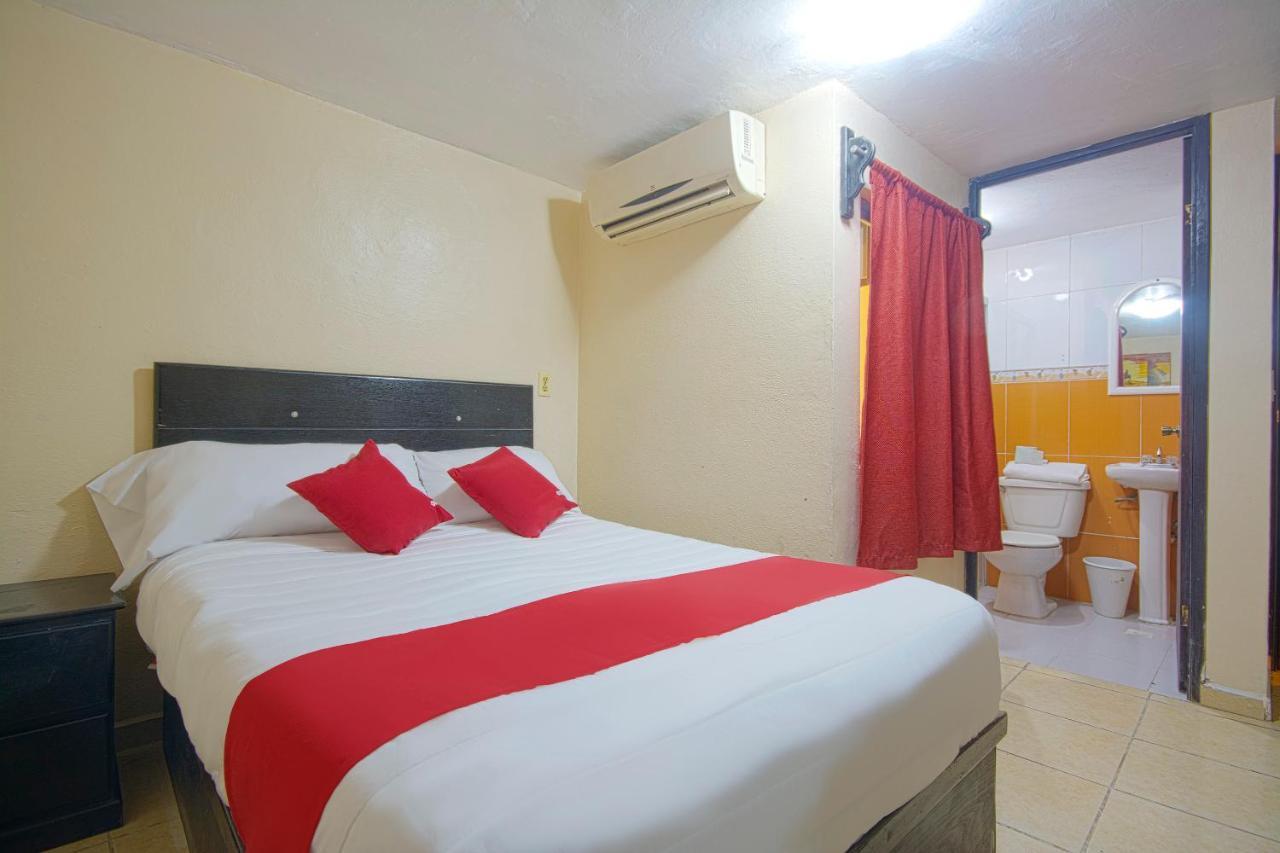 Oyo Hotel Bicentenario Tampico Kültér fotó